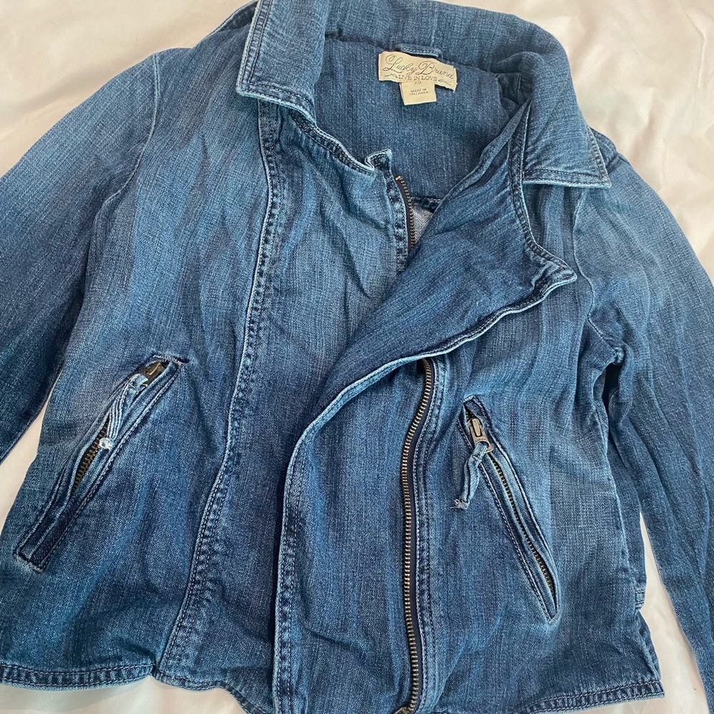 Cropped Denim Jacket - Picture 2 of 3